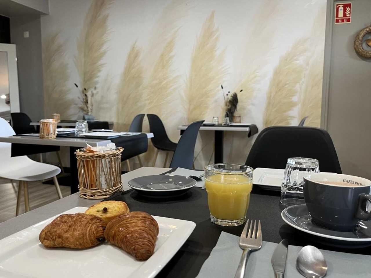 Hotel Best Western La Mare O Poissons Ouistreham Ngoại thất bức ảnh